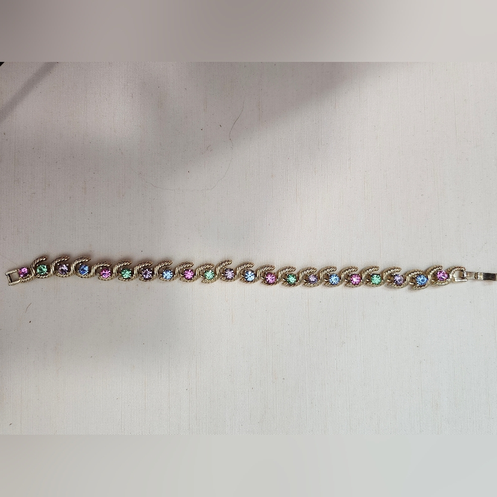 Vintage Elegant Multicolor Gemstone Bracelet